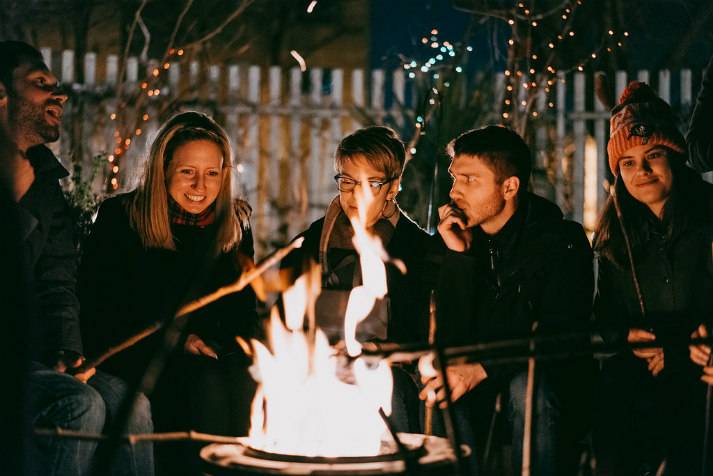 london-incognito-bespoke-events-dinner-by-a-campfire-4