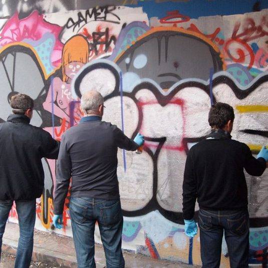 london-incognito-team-building-graffiti